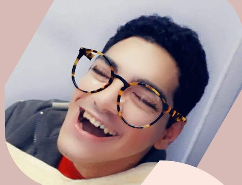 قصة حياة: أحمد صاحب أجمل بسمة