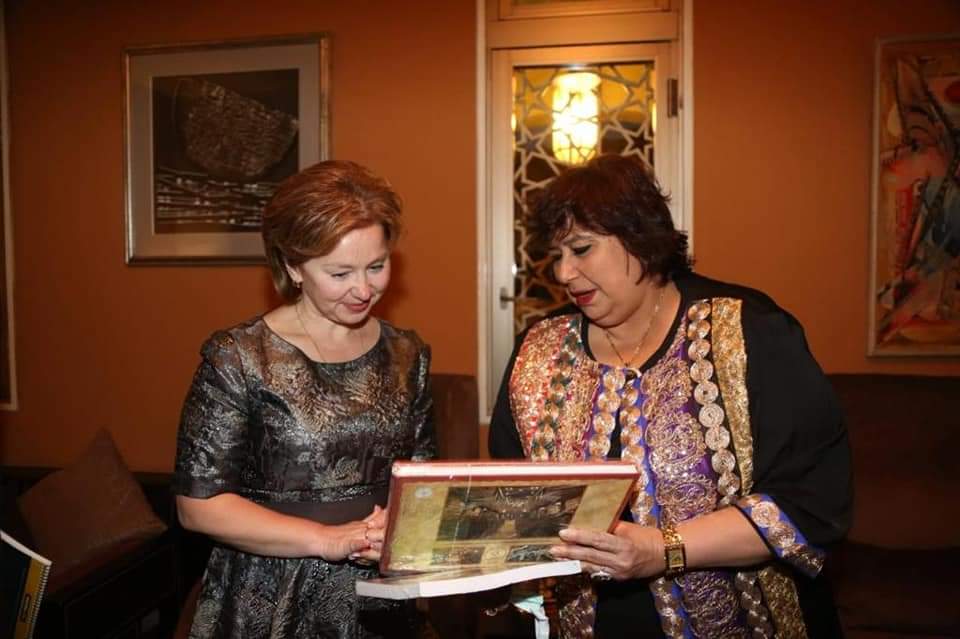 وزيرة الثقافة ونائبة وزير الثقافة الروسى تطلقان فعاليات عام التبادل الإنسانى من الأوبرا