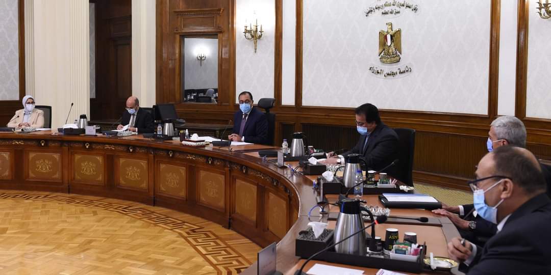 مدبولي يستعرض مسودة قانون "تنظيم عمليات الدم وتجميع البلازما لتصنيع مشتقاتها وتصديرها"