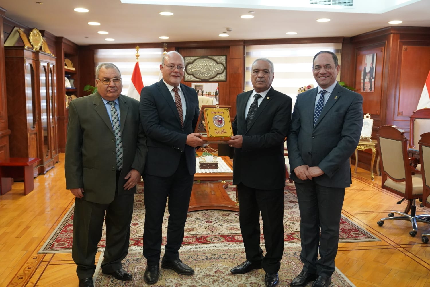 لتقديم التهنئة بالمنصب الجديد.. رئيس النيابة الإدارية يستقبل رئيس جامعة سوهاج