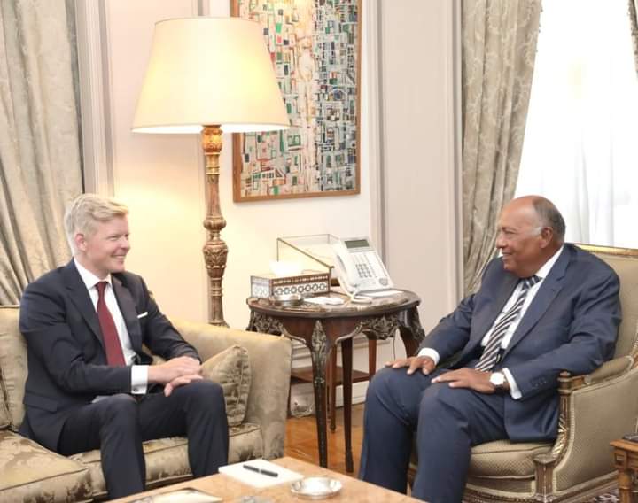 وزير الخارجية يلتقي المبعوث الأممي إلى اليمن