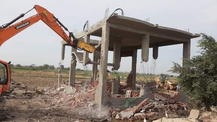 حملات موسعة لإزالة التعديات على الأراضى الزراعية بالبحيرة