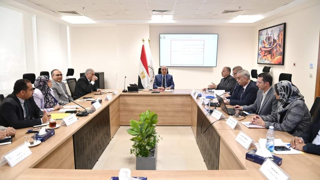 الدكتور سويلم يتابع سير العمل بالهيئة المصرية العامة لمشروعات الصرف والرؤية المستقبلية لأعمال الهيئة