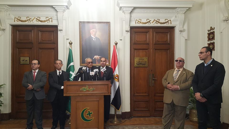 "أبوشقة" يُعلن انطلاق مبادرة "الوفد مع الناس" وفتح جميع المقرات للمصريين