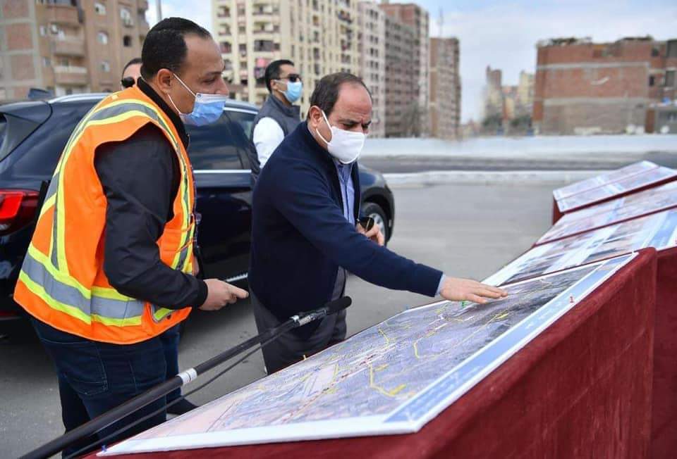 الرئيس السيسى يتفقد الحصاد الزراعى بمشروع "مستقبل مصر