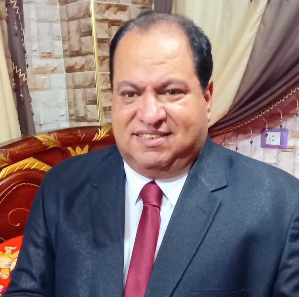 بأي وجه عُدت يا عيد