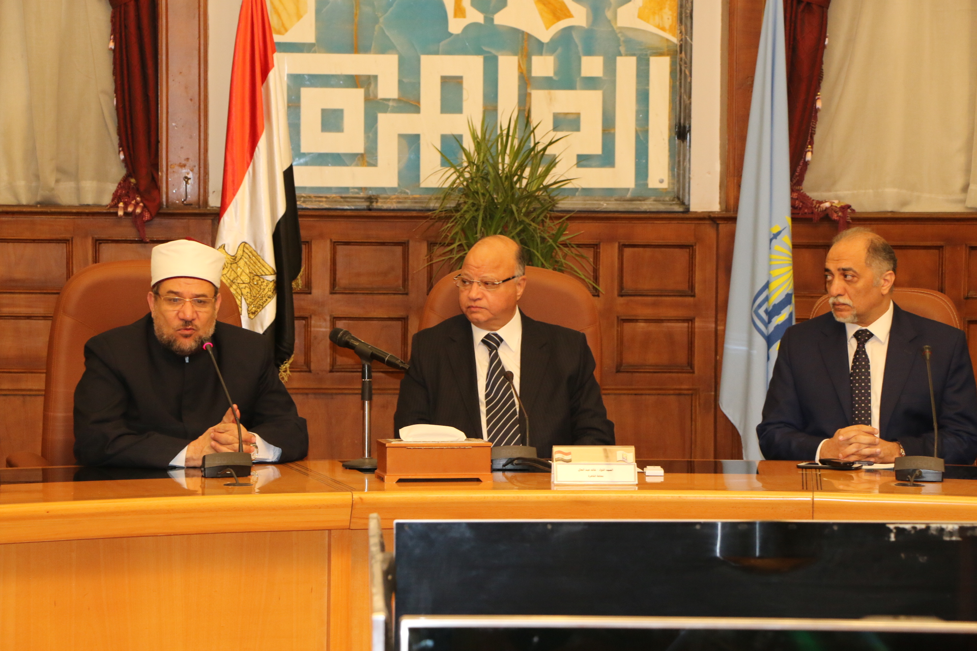 بالصور: محافظ القاهرة يستقبل وزير الأوقاف ووفد الأئمة