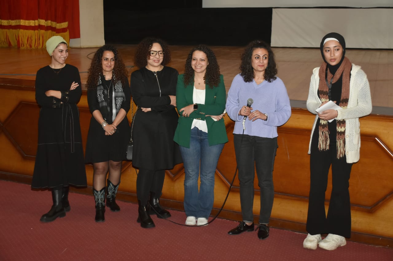 مخرجة "سمر.. قبل آخر صورة" : أول فيلم لى تسجيلى طويل وسمر شخصية ملهمة    