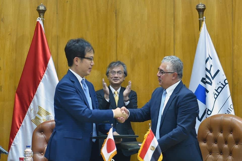 في إطار تعزيز الشراكات الدولية     اقتصادية قناة السويس توقع مذكرة تفاهم لعدد من المشروعات مع Toyota Tsusho اليابانية