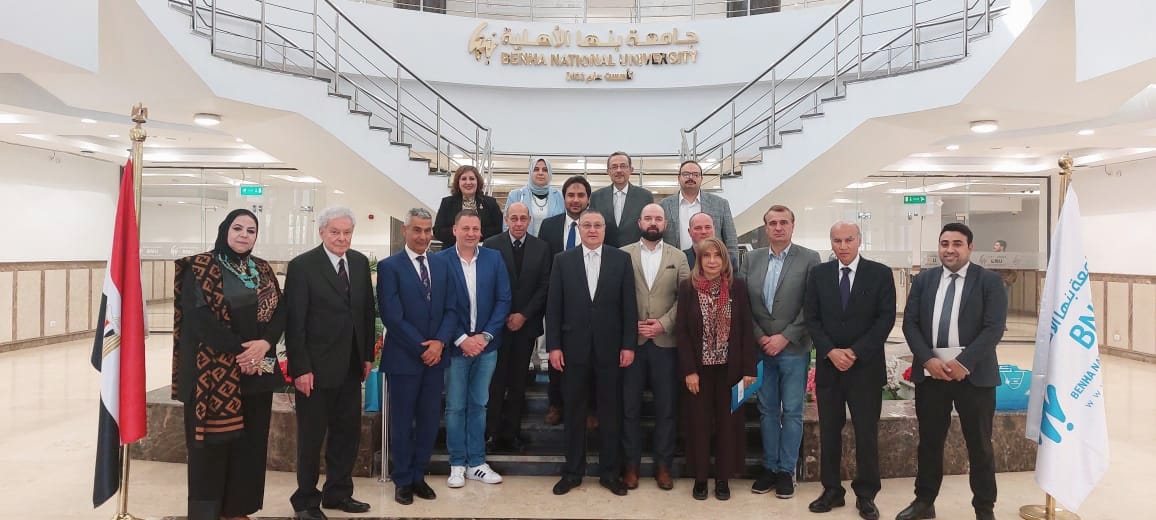 لبحث سبل التعاون :  جامعة بنها الأهلية تستقبل وفداً من الجامعات المجرية