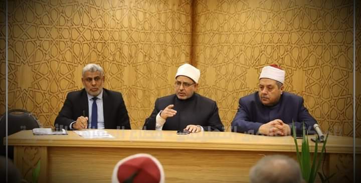 رئيس قطاع المعاهد الأزهرية :  ”أريدُ عَمَلاً مُتقنًا يُوافقُ أعلى معاييرِ الجودةِ العالمية“ 