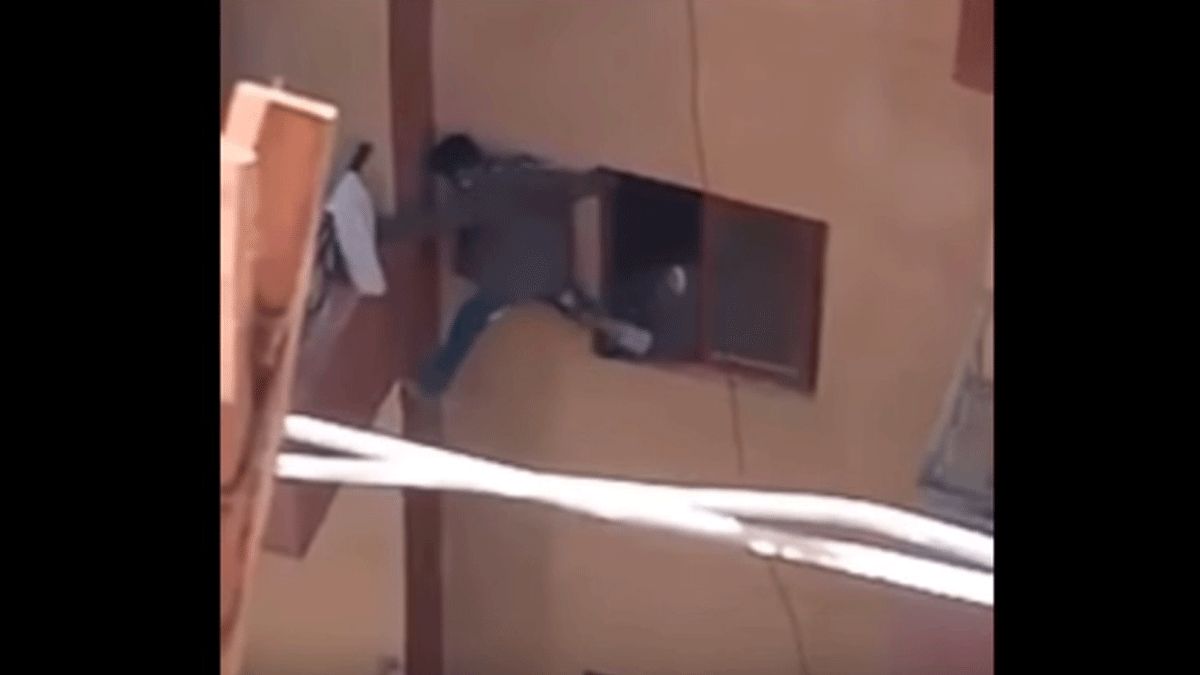 زيارتا ماكرون والبشير مصر... وواقعة "طفل البلكونة"... في دائرة الاهتمام