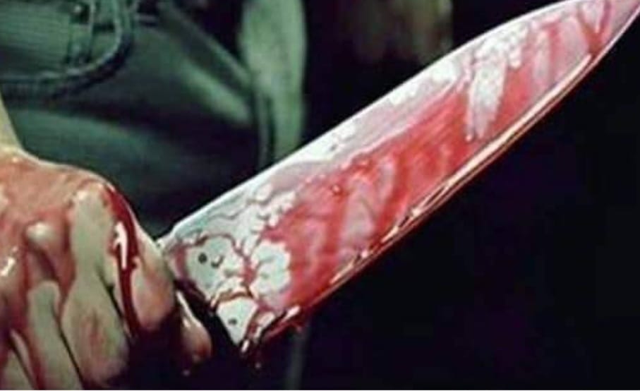 عامل ينهي حياته بطعن نفسه في الرقبة بسبب المخدرات بسوهاج 