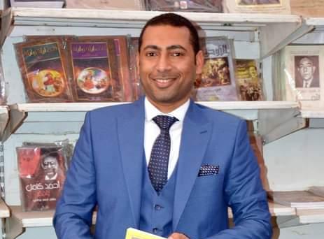 حكاوي القهاوي".. نقطة ضوء وسط العتمة!