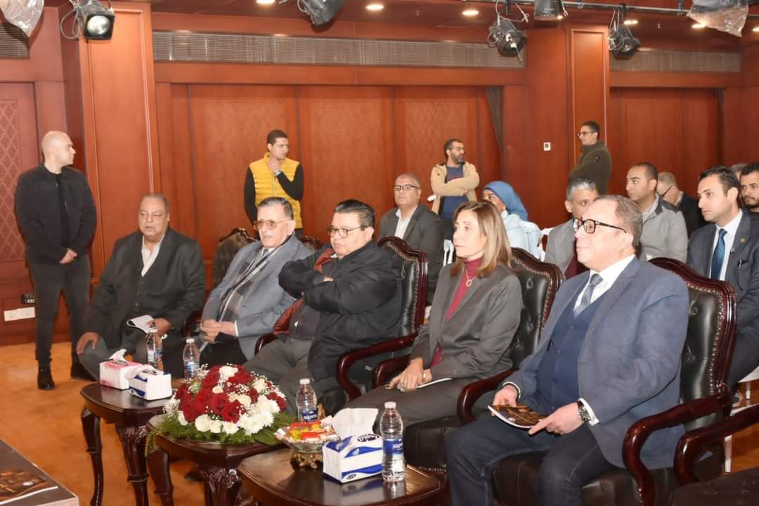 افتتاح " مسرح مصر " قريباً