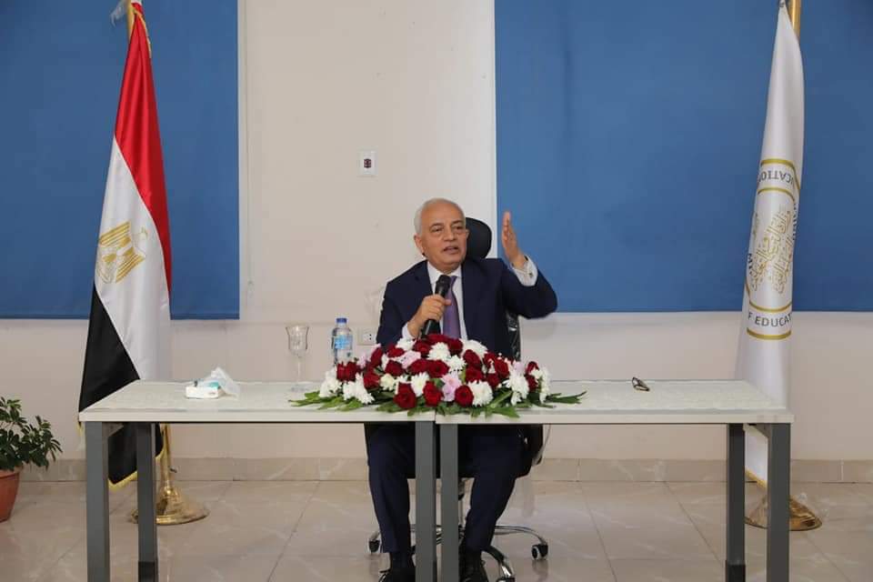 وزير التربية والتعليم يلتقي مديري إدارات التدريب على مستوى الجمهورية