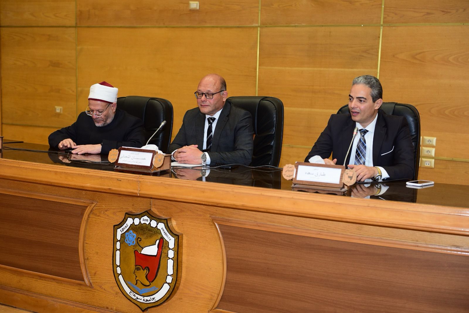 بمشاركة المفتي ونقيب الإعلاميين والصحفيين      النعماني يفتتح المؤتمر التاسع لشباب الباحثين 