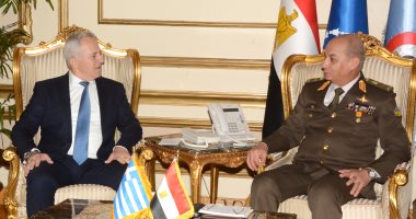 وزير الدفاع يلتقى نظيره اليونانى لبحث أوجه التعاون المشترك بين الجانبين