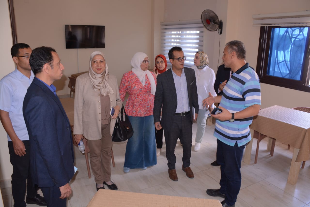 المجلس القومى لحقوق الإنسان يتفقد عدد من المنشآت الصحية ودور الرعاية والإسكان الاجتماعي بالبحيرة