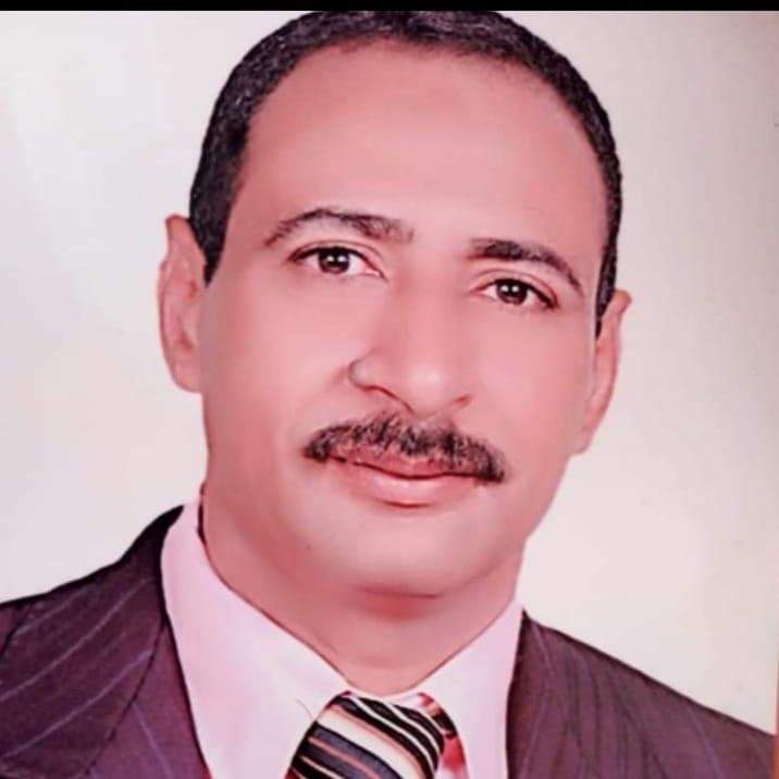 الشاعر علاء رزق يكتب عن (حضن المحرومين )