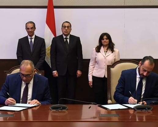 رئيس الوزراء يشهد التوقيع على بروتوكول تعاون لتطوير مجموعة من الخدمات الرقمية المُقدمة للمصريين العاملين بالخارج