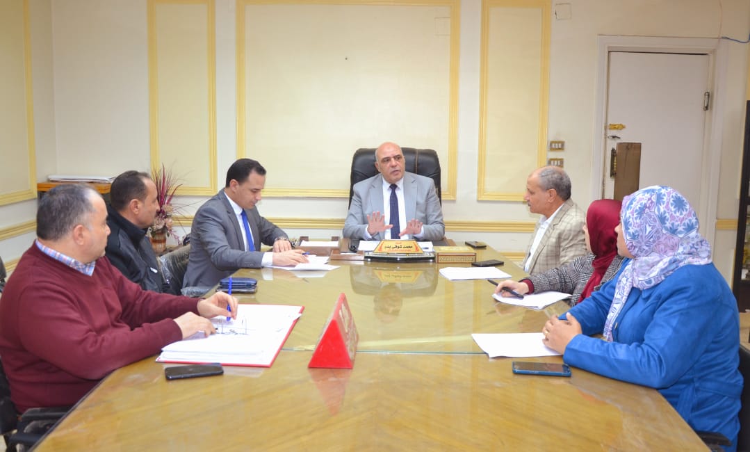 سكرتير عام البحيرة تناقش ترشيد الإنفاق الإستثماري لجهات الموازنة العامة 