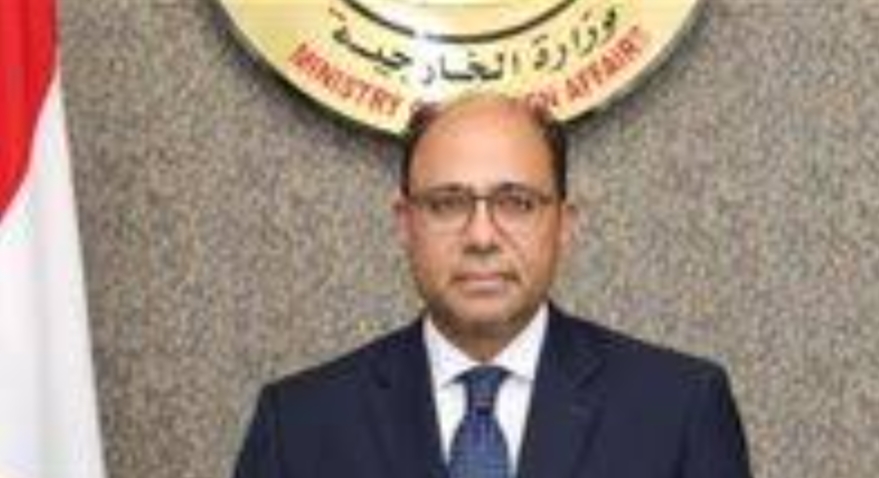 الجالية المصرية فى السودان بالآلاف.. ودبلوماسيونا لا يغادرون الميدان قبل الاطمئنان علي كل مواطن