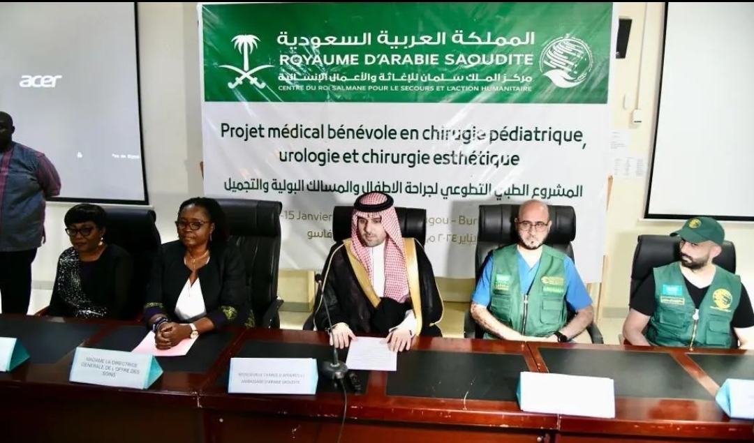 سلمان للإغاثة يقدم مساعدات وخدمات طبية بـ3دول افريقية