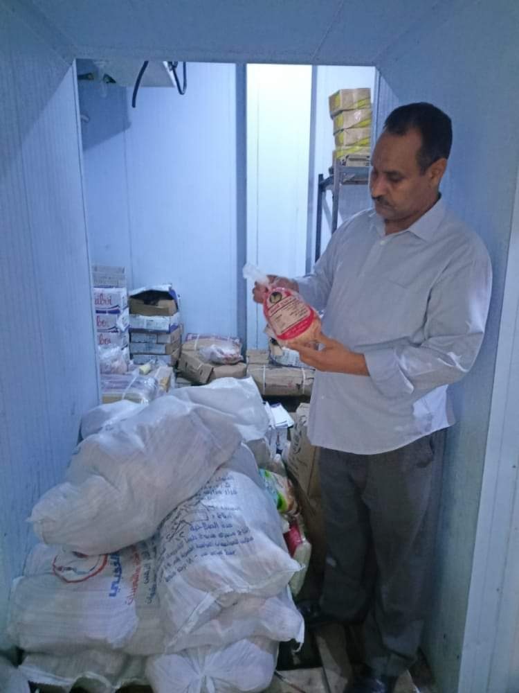 ضبط أكثر من طن دجاج مجمدة منتهية الصلاحية بالغردقة
