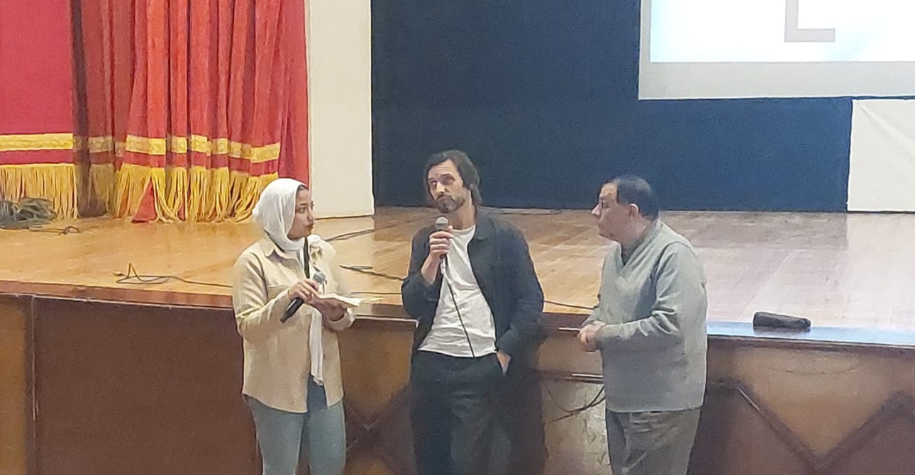 مخرج "كازابلانكا " : الفيلم قصة حقيقية لشاب مغربي واستغرق خمس سنوات في تجهيزه وتصويره