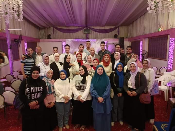 سلسله لقاءات شبابية تحت عنوان بشبابها بهوية وطنية مركز شباب أبو حمص