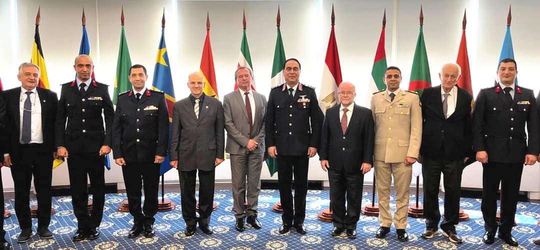 قائد القوات الجوية يلتقى قائد القوات الجوية والدفاع الجوى لوزارة الدفاع الصربية ..