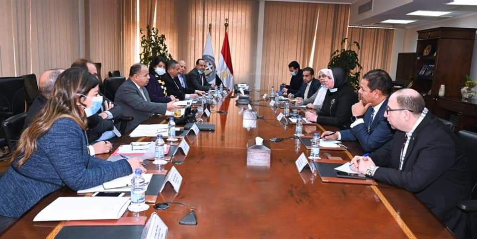 وزيرا المالية والتجارة  :  بدء تطبيق مبادرة السداد النقدى لمشحونات الصادرات اعتبارًا من أول يوليو ٢٠٢١ بنسبة خصم «تعجيل سداد» ٨٪ بدلاً من ١٥٪ 