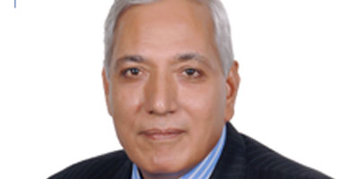 محافظ الدقهلية ردا على مواطن طلب إنارة المقابر: "هو حد من الموتى اشتكى لك"