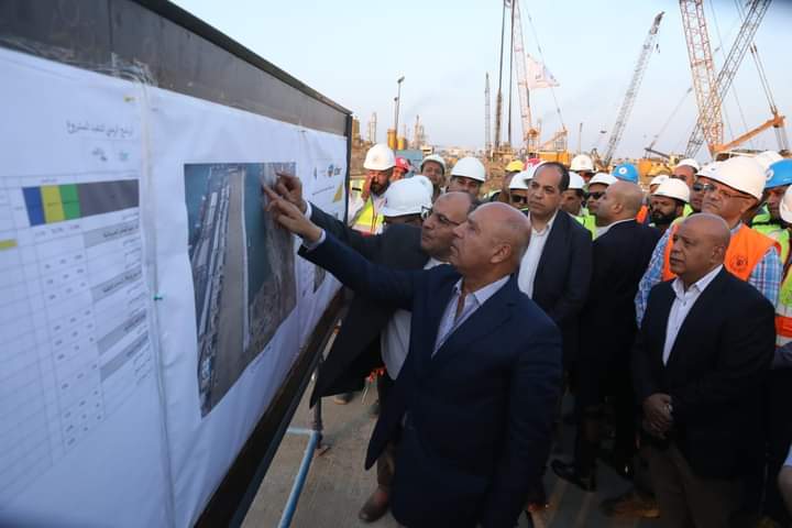 وزارة النقل تنفذ الممر اللوجيستي المتكامل ( طنطا / المنصورة / دمياط ) – وزير النقل يجري جولة تفقديه بميناء دمياط البحري لمتابعة معدلات تنفيذ المشروعات الجاري تنفيذها بالميناء