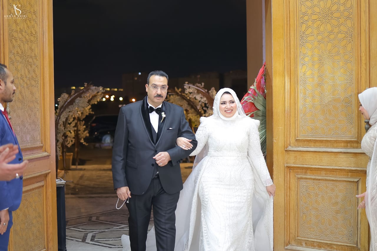 كوكبة من السياسيين  يحتفلون بزفاف كريمة النائب الوفدي حماده منصور