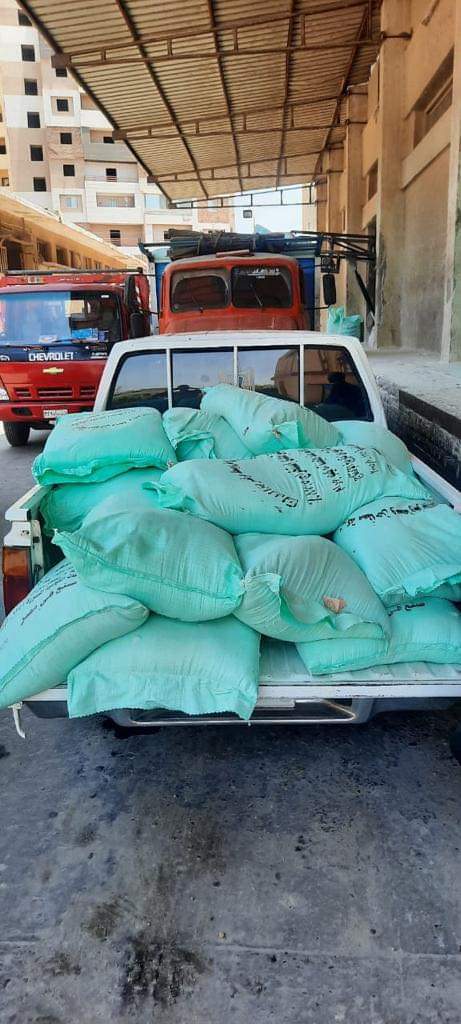 استمرار حملات الاجهزة الرقابية بالقليوبية على المنشآت التموينية لضبط المخالفين والمتلاعبين بالدعم . 