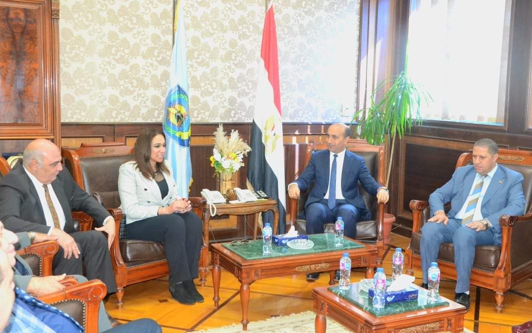 بلبع تقدم التهنئة لرئيس جامعة دمنهور لتوليه مهام منصبه  