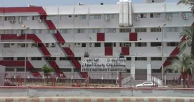 أسوان الجامعي" يعالج ١٠ مصابين ضحايا حادثتي الطريق الزراعي