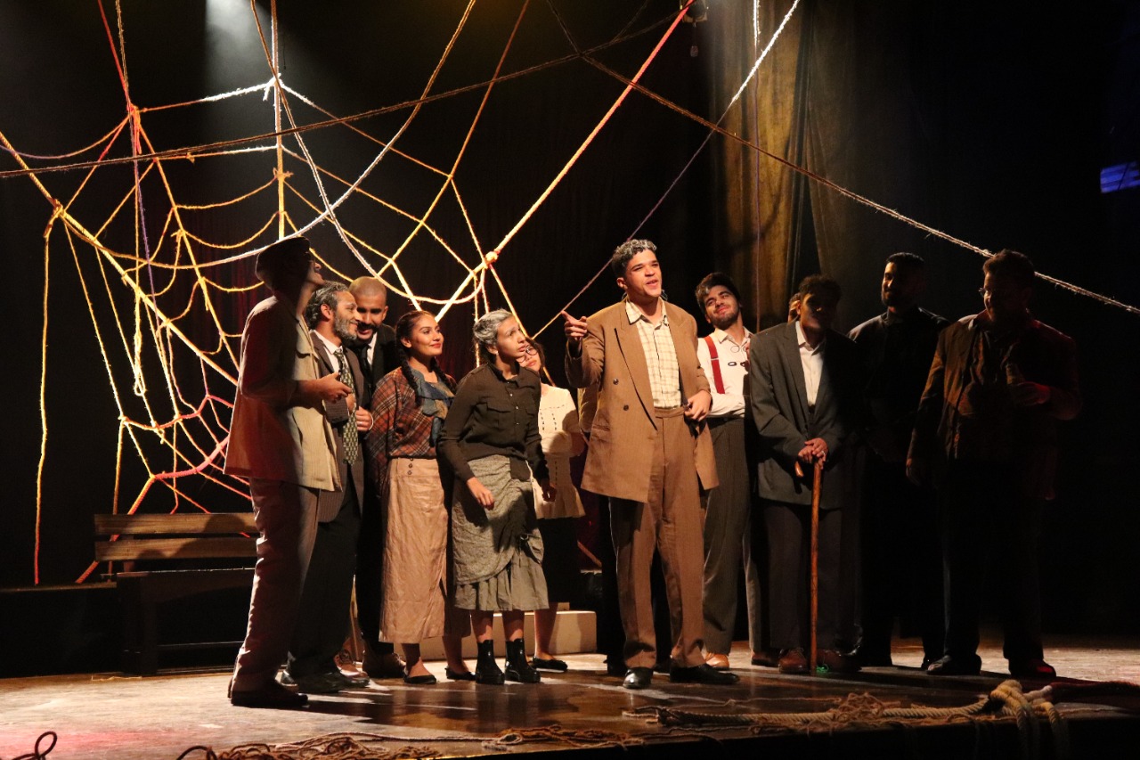 "المشهد الأخير" و "زيارة السيدة العجوز" بين تشوهات الحريق والحياة برابع أيام آفاق مسرحية