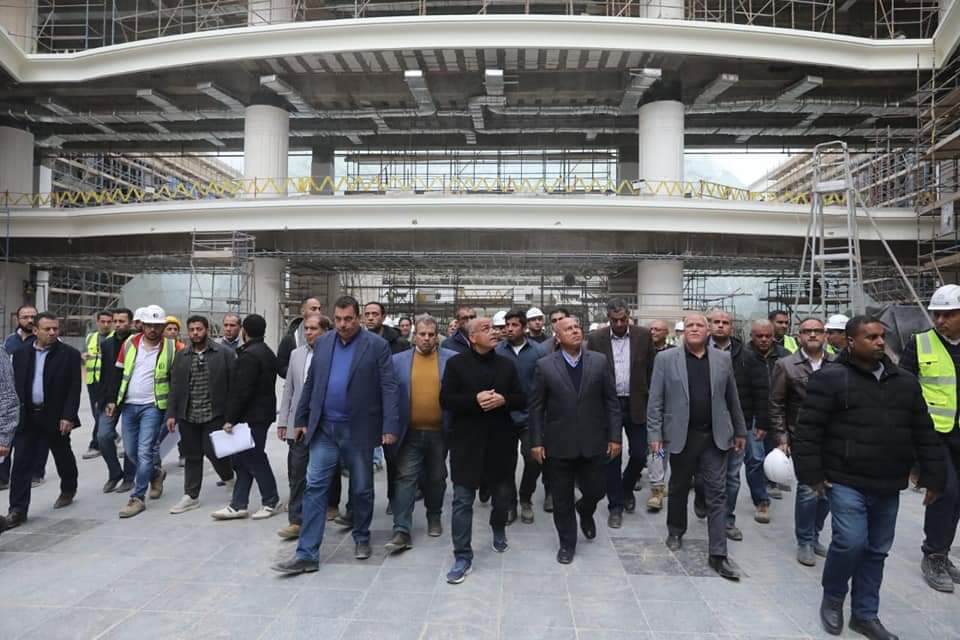 وزير النقل يتابع التقدم في معدلات تنفيذ وتشطيب محطة سكك حديد صعيد مصر