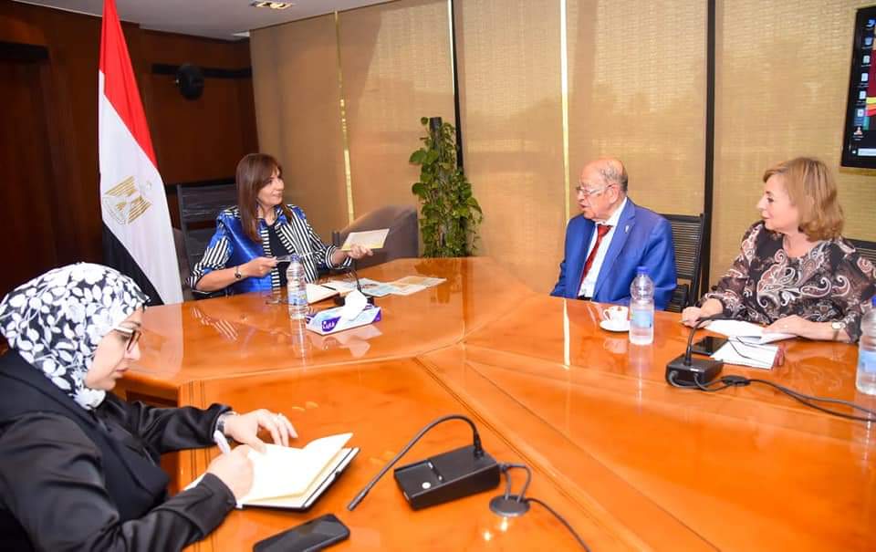 وزيرة الهجرة تلتقي الدكتور وسيم السيسي في إطار مشاركته بمبادرة "اتكلم عربي"