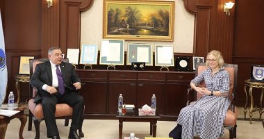 محافظ البحر الأحمر يستقبل سفيرة إستونيا بالقاهرة