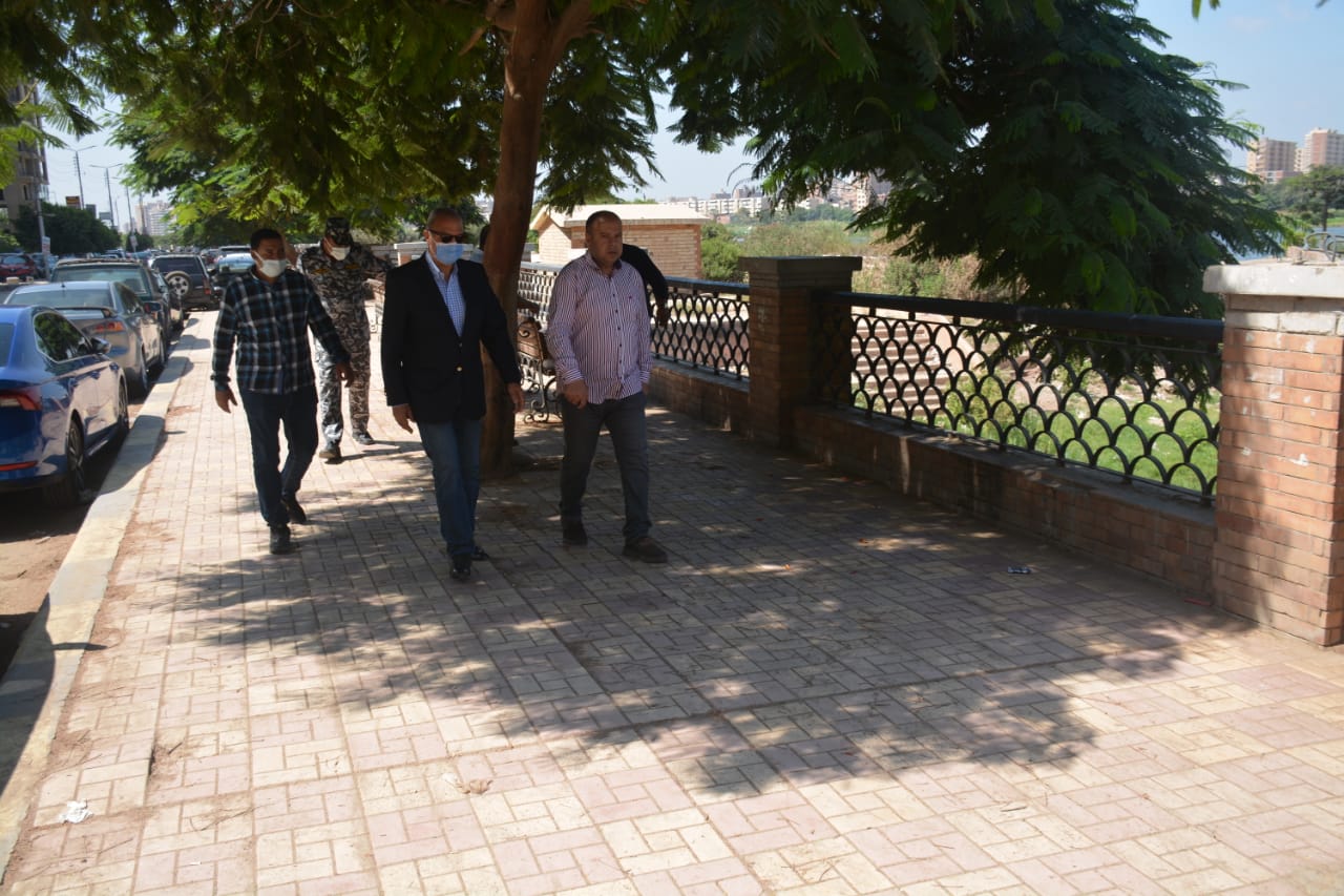 محافظ القليوبية يتابع المشروعات ويقود حملة مفاجئة لإزالة الإشغالات والباعة الجائلين ومتابعة النظافه بمدينة بنها