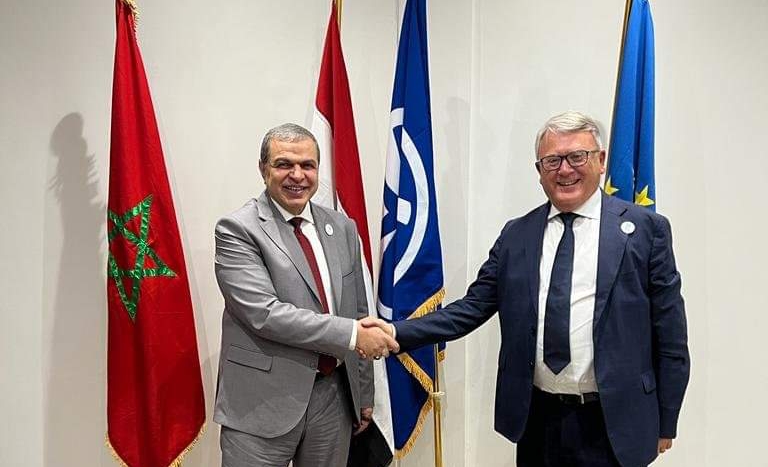 سعفان لمفوض الاتحاد الأوروبي..المشروعات القومية استوعبت عدد كبير من العمالة وفرت أكثر من 5 ملايين فرص عمل