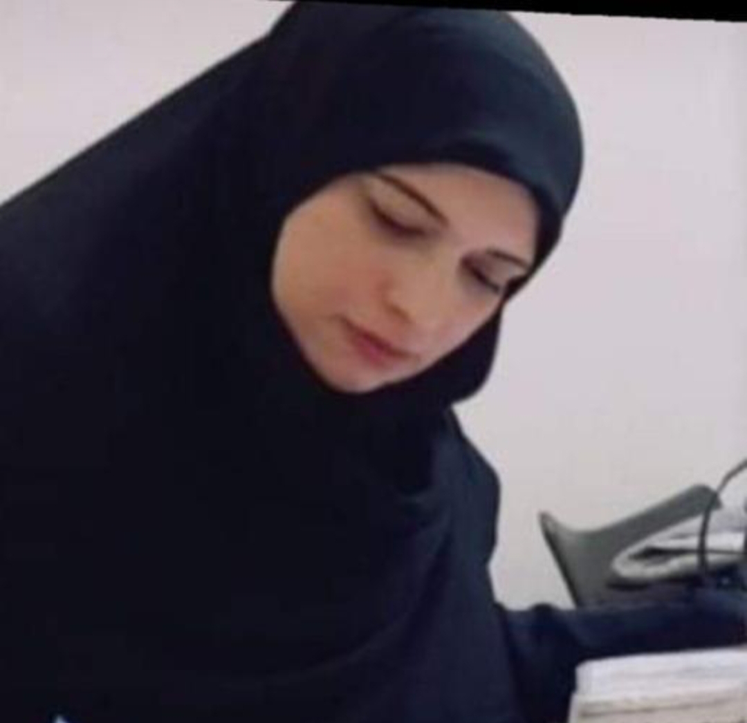 وتصفو على مر الدهور السبائك