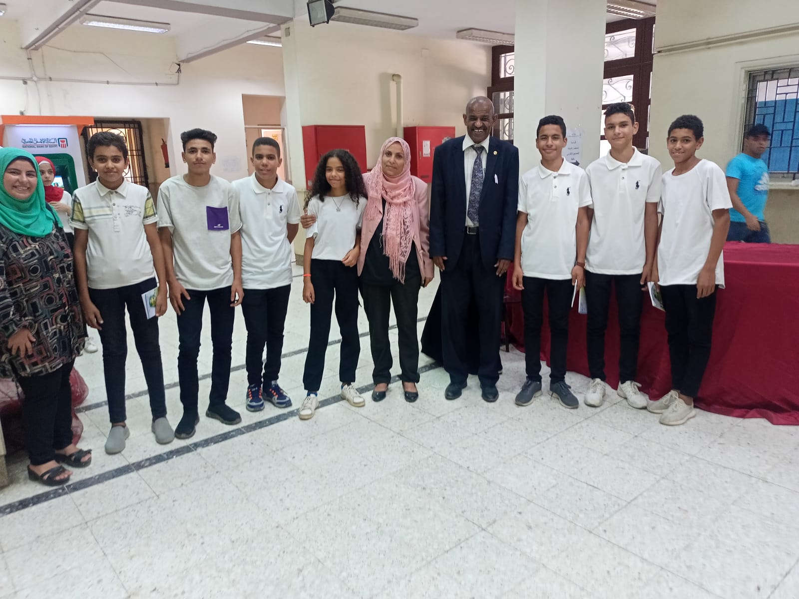 تحت رعاية رئيس جامعة القاهرة، طلاب الإمام الشافعي يقدمون حلولا تكنولوجية بمؤتمر المناخ بكلية االذكاء الإصطناعى 