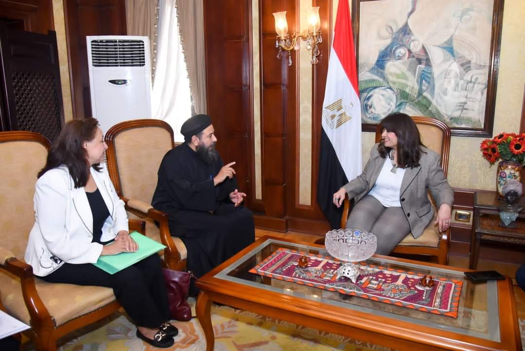 وزيرة الهجرة تبحث مع أسقفية الخدمات العامة تعظيم سبل التعاون المشترك خلال الفترة المقبلة