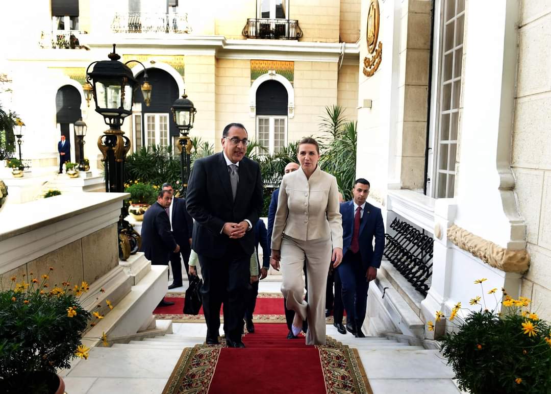 رئيسا وزراء مصر والدنمارك يترأسان جلسة مباحثات موسعة