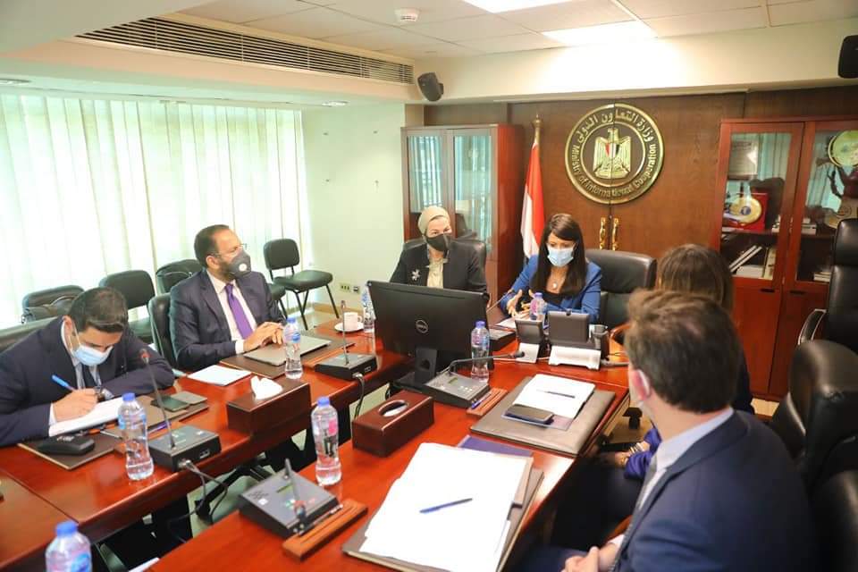 وزيرتا التعاون الدولي والبيئة تبحثان مع البنك الدولي الإطار العام للتعاون المشترك بشأن تطوير سياسات مكافحة التغيرات المناخية